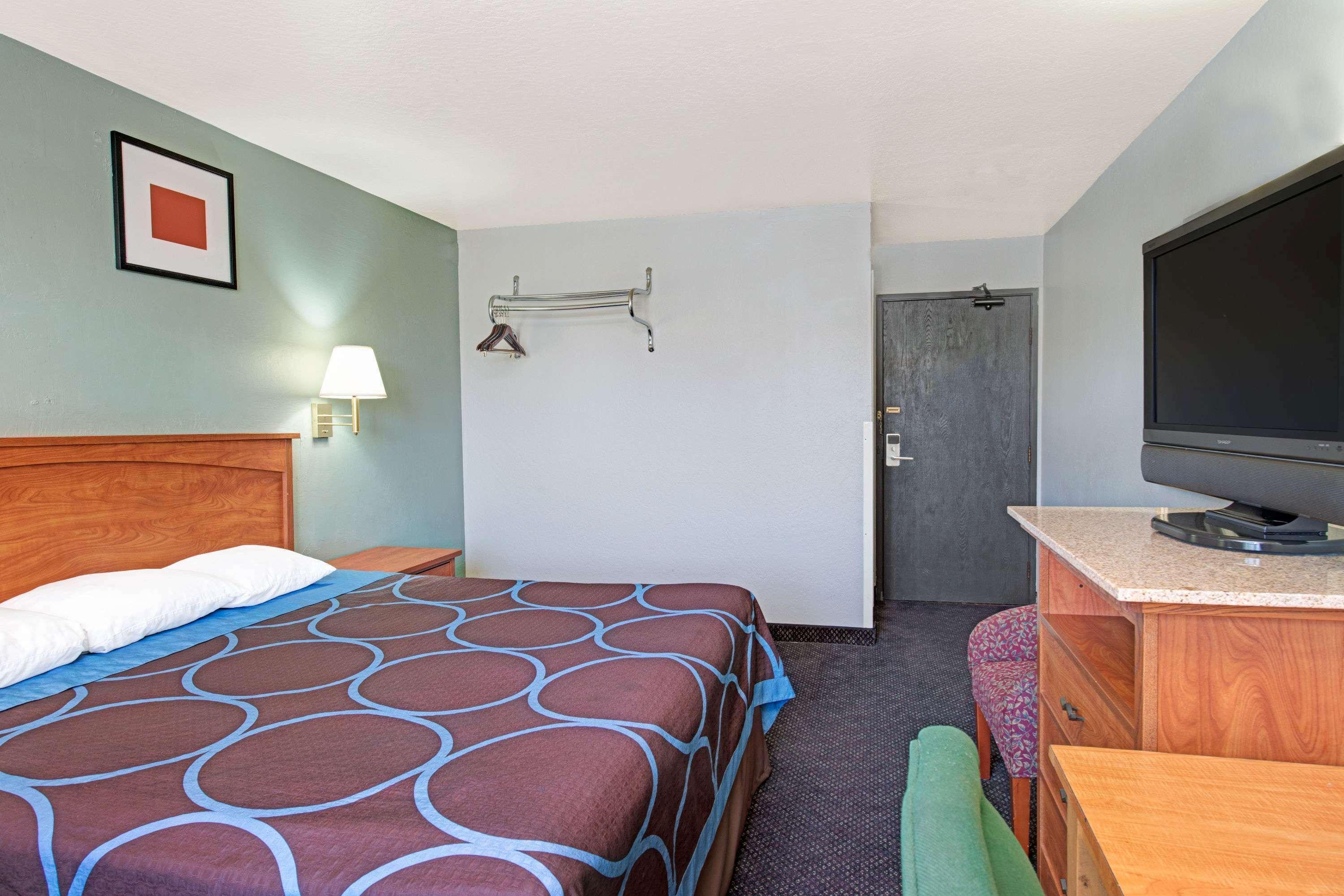Super 8 By Wyndham Sacramento/Florin Rd Hotel Freeport Exterior foto
