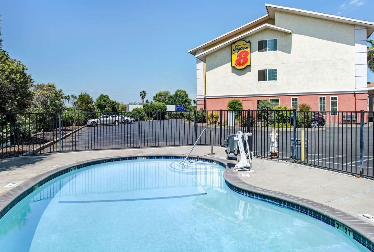 Super 8 By Wyndham Sacramento/Florin Rd Hotel Freeport Exterior foto